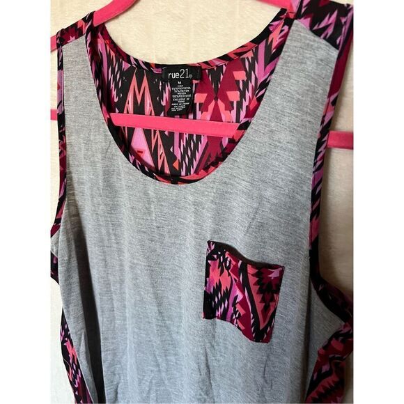 Rue 21 Grey & Patterned Tank Top Woman’s Size Medium - Picture 3 of 6